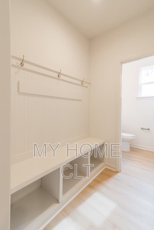 2719 Capitol Dr – photo 4
