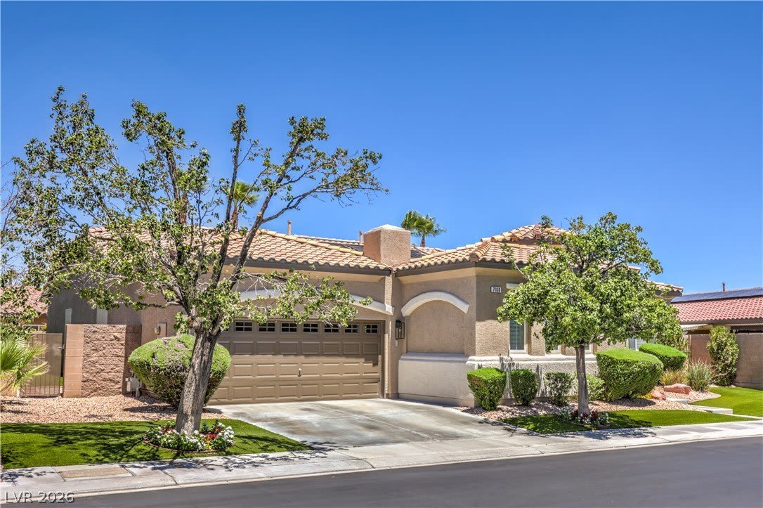 7166 Frontier Hills Avenue – photo 2