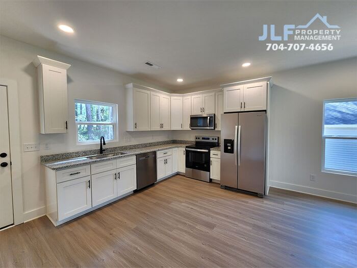 217 Carlie Street – photo 4