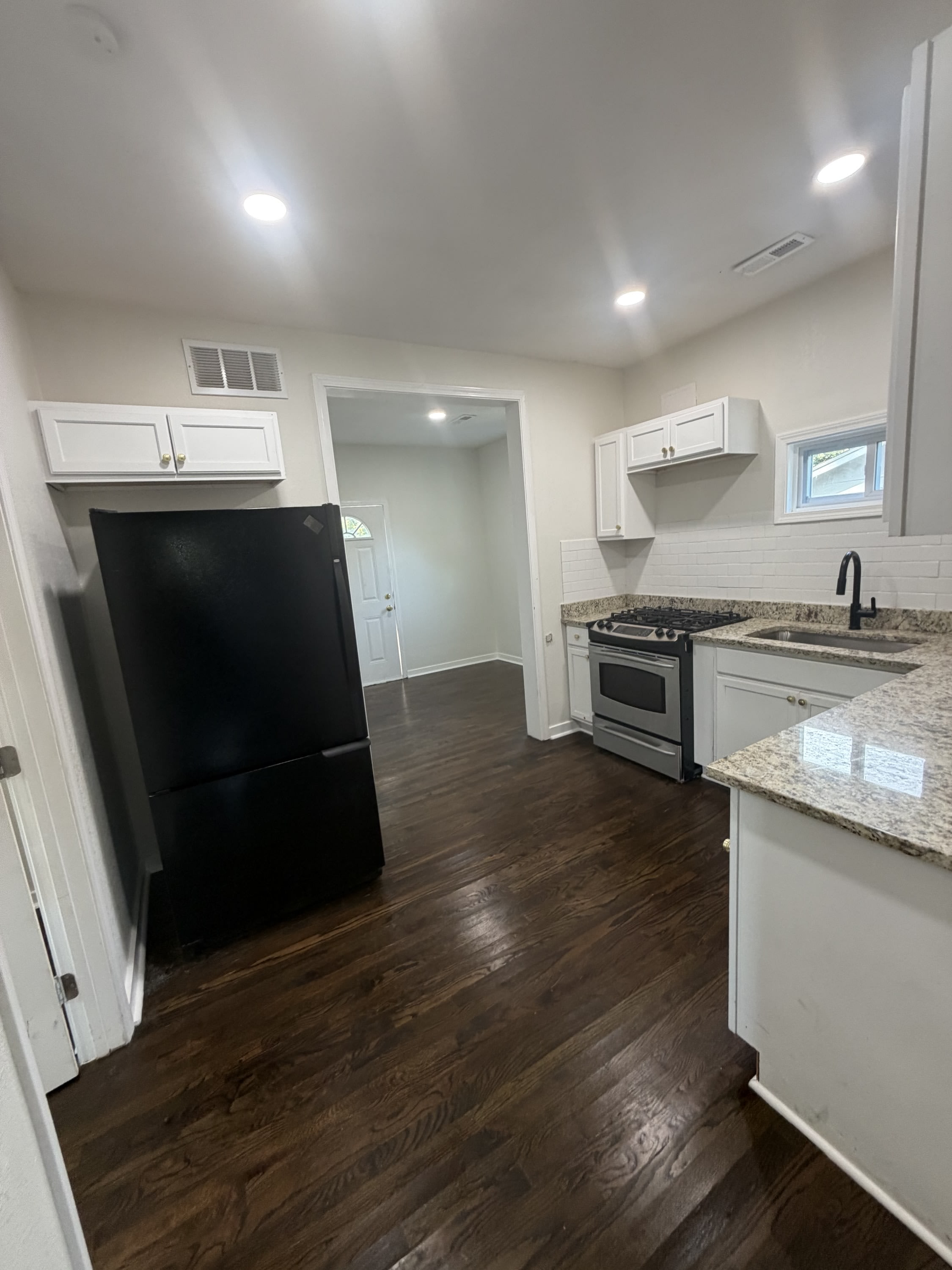5814 Northeast Gunn Avenue – photo 5