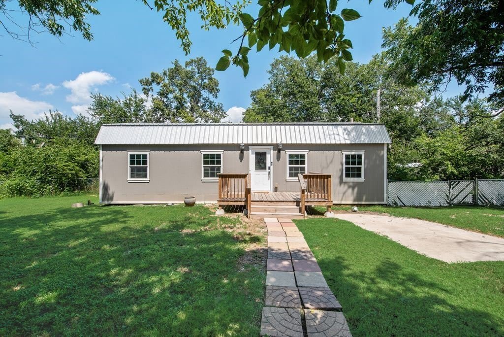 1708 Florence Drive – photo 2