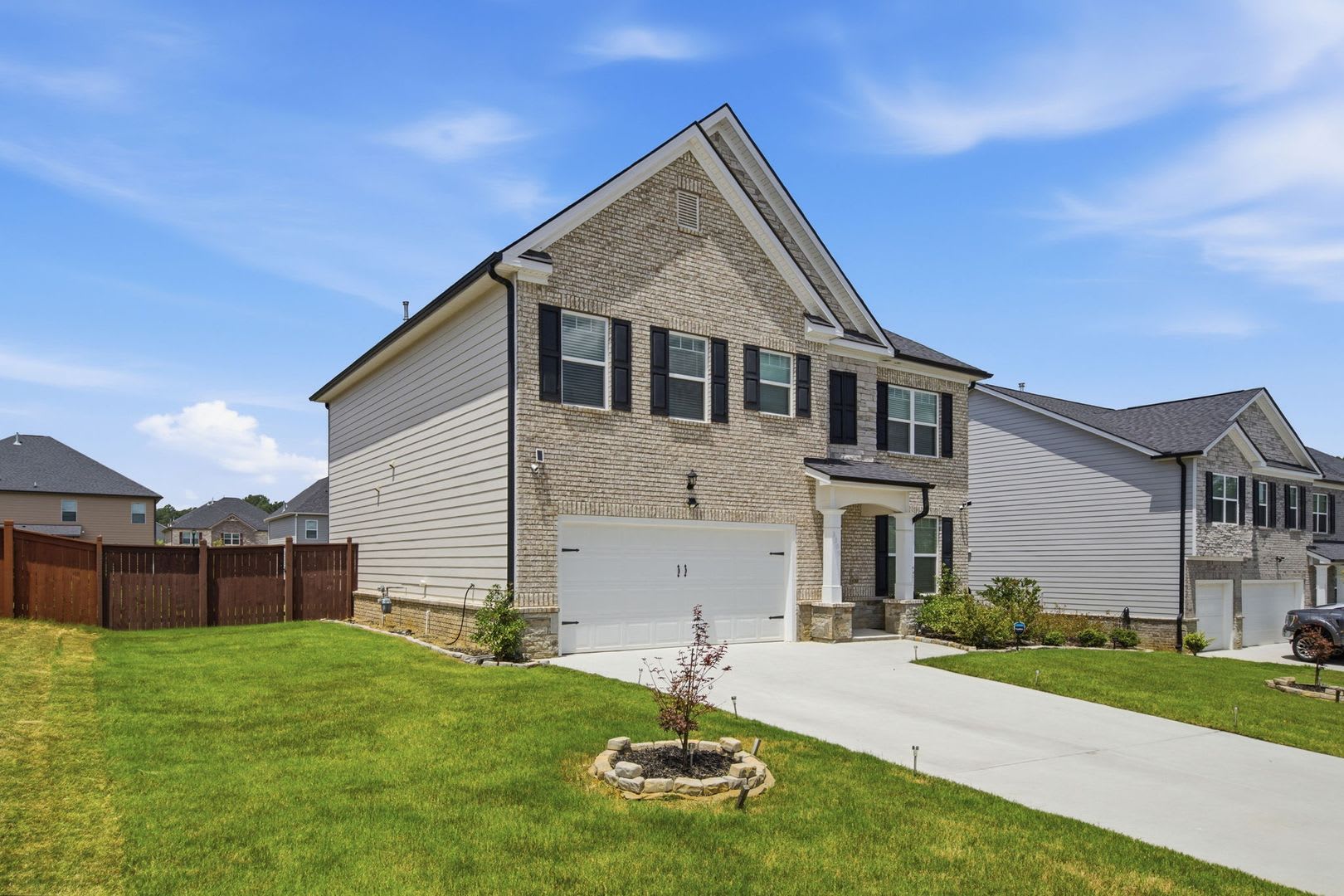 Beautiful 5 Bedroom Home In Independence Subdivision Grayson High District Small Dogs Welcome – photo 2