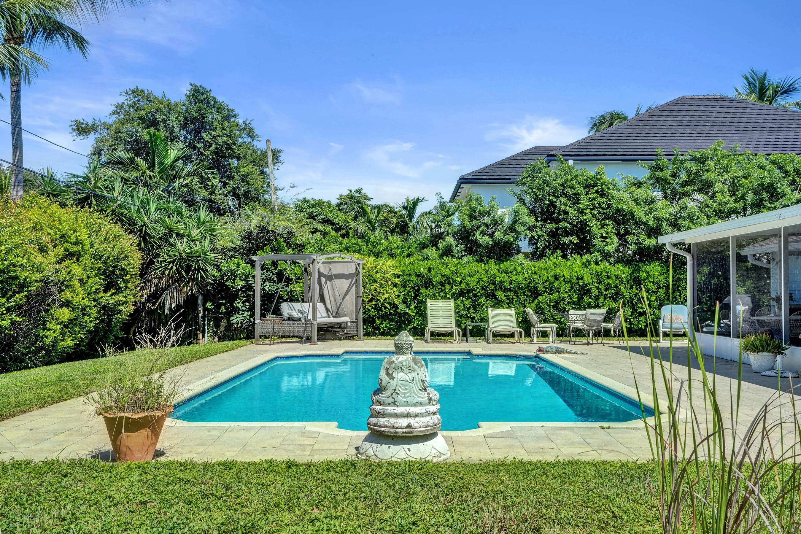 710 NW 1st Avenue – photo 2