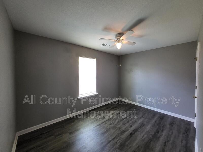 624 Oakland Hills Drive – photo 5