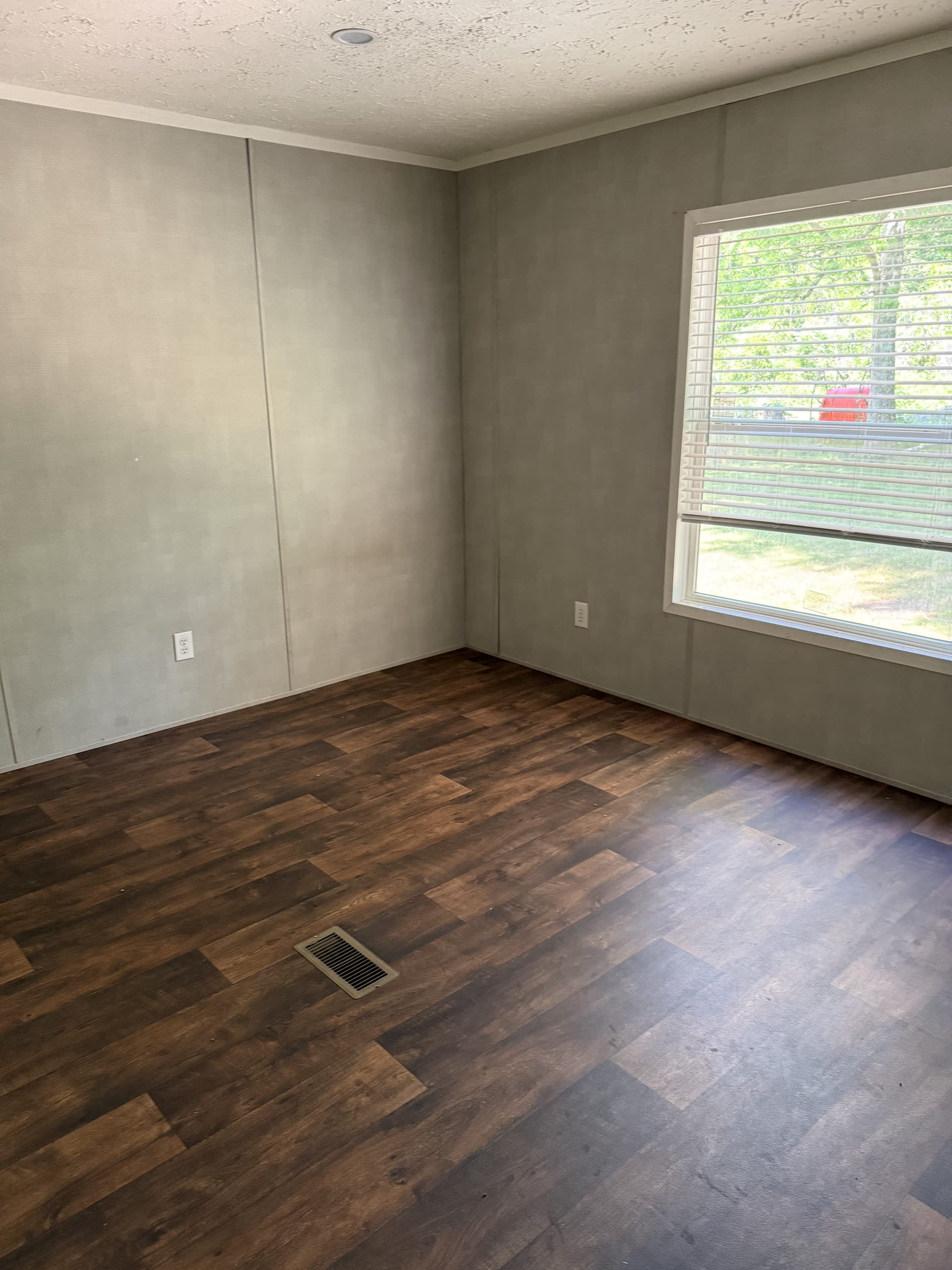 4455 Middle Street – photo 5
