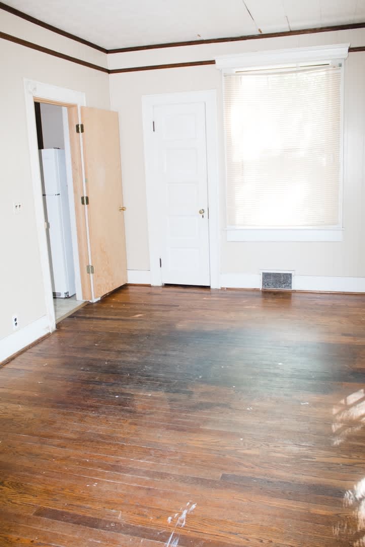 430 Littleton, 4 Bedroom, 2.5 Bath, Large Gorgeous House – photo 3
