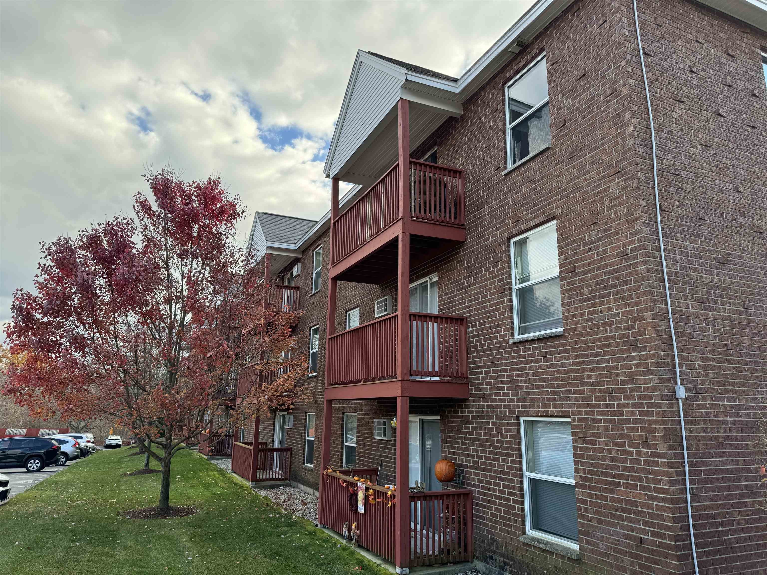 99 Powers Street – photo 3