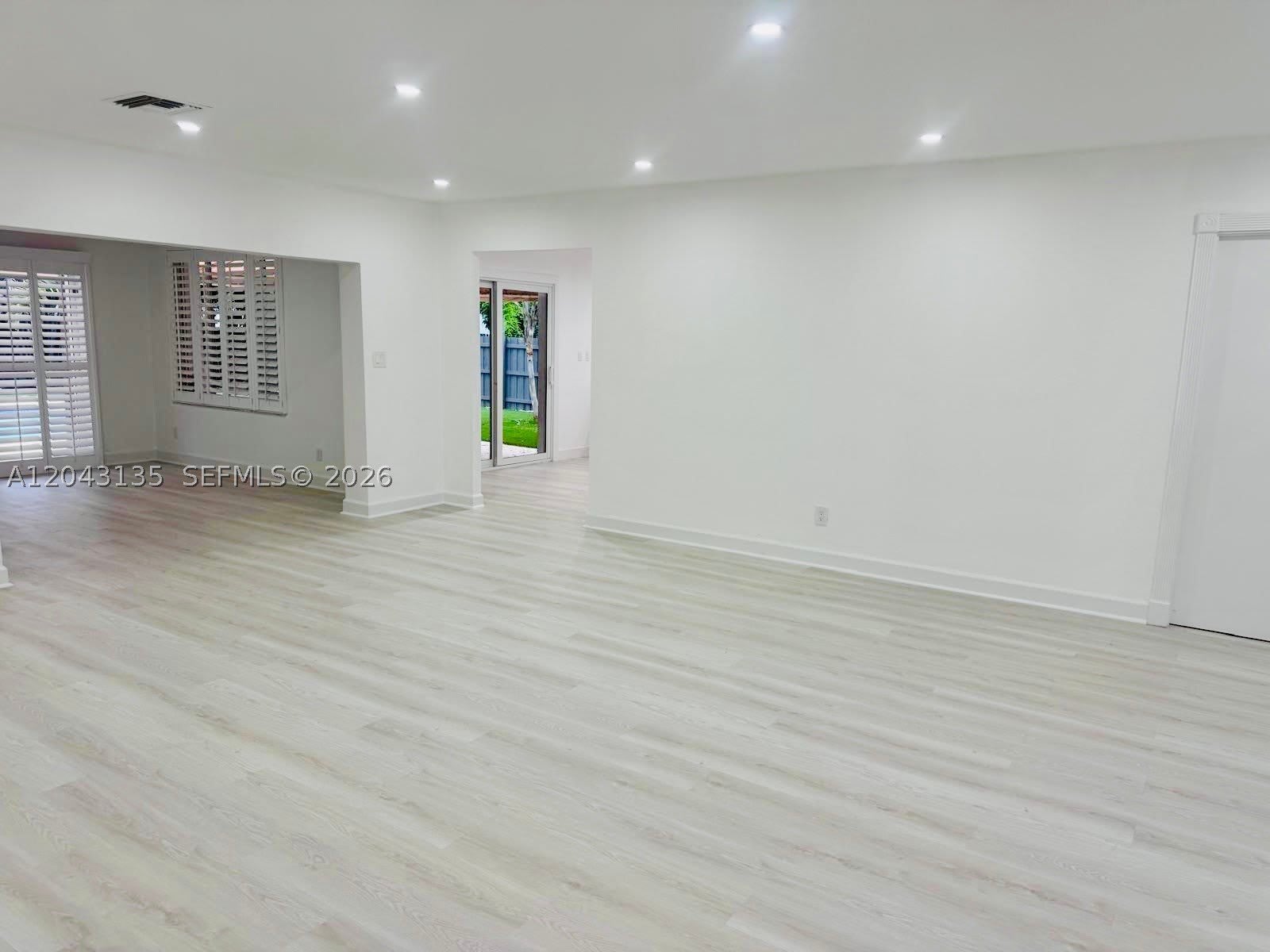 2271 SW 30th Ter – photo 5