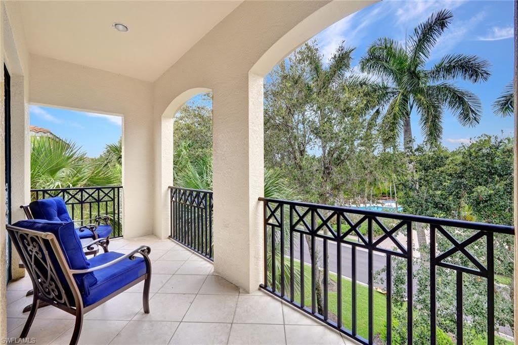 2830 Tiburon Blvd E – photo 2