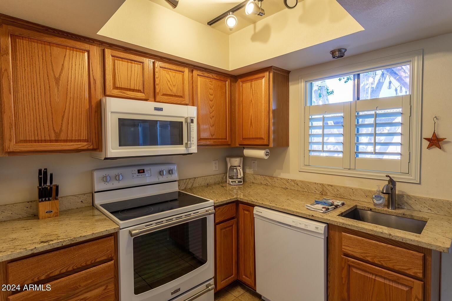 8357 E Thomas Road – photo 3