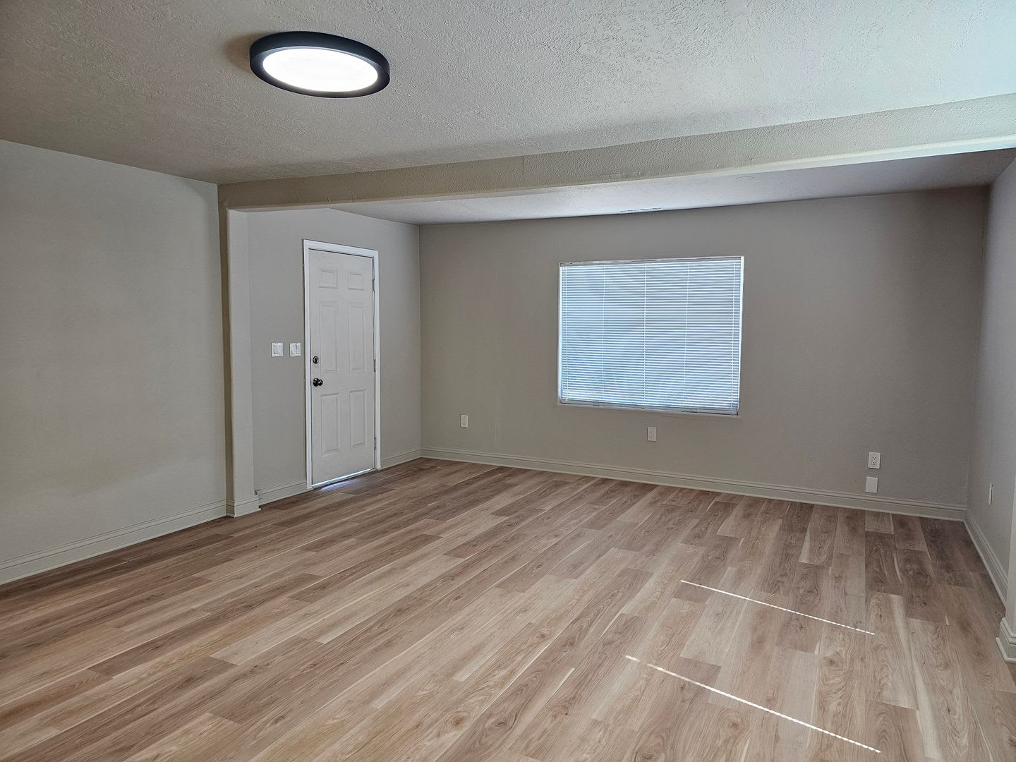 Beautifully Remodeled 2-Bedroom Home! – photo 2