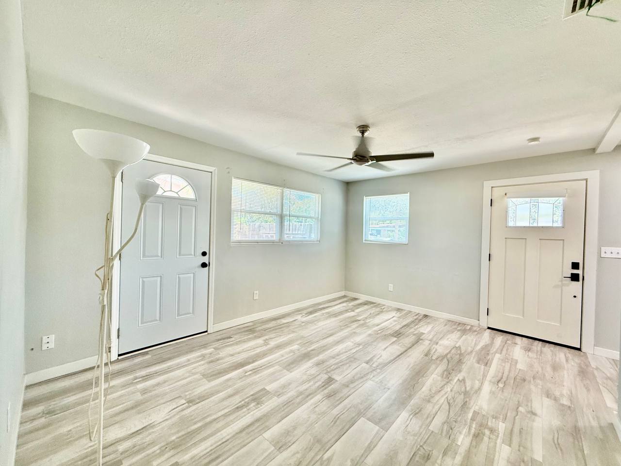 4406 W Trilby Ave – photo 5