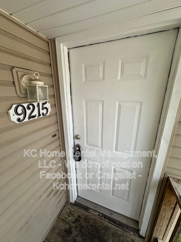 9215 E 54th St – photo 3