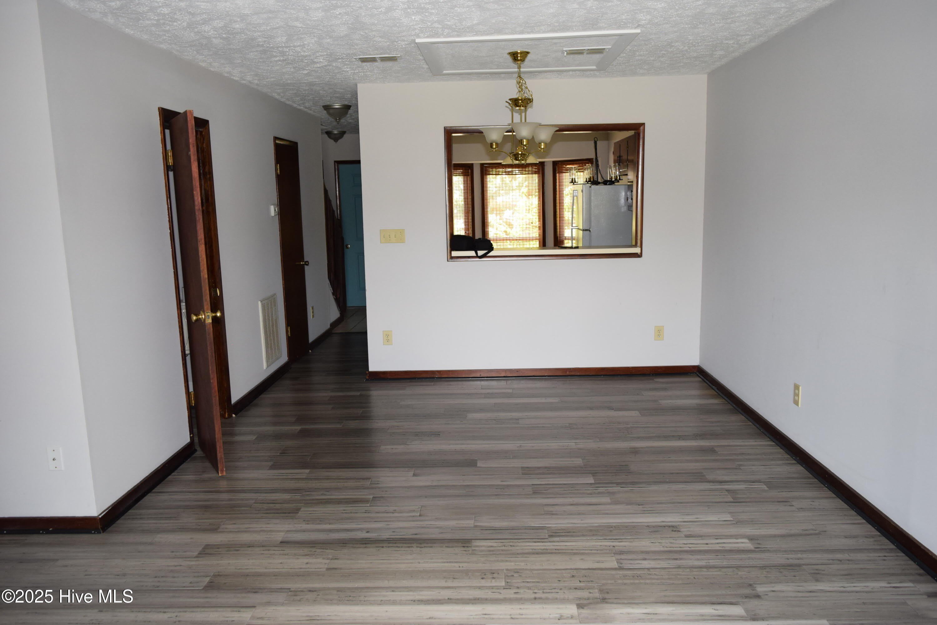 115 Mallard Cove – photo 3