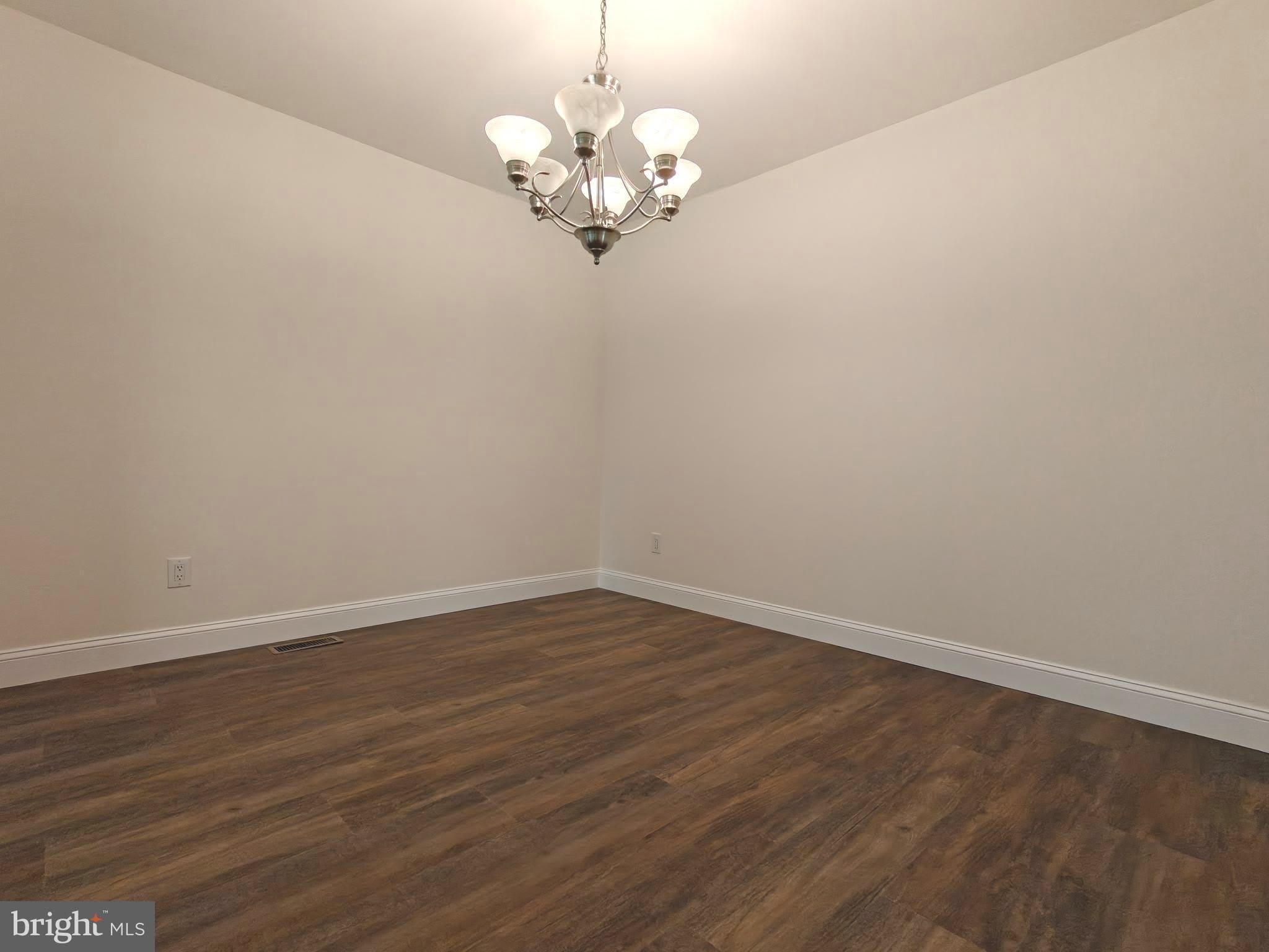 104 COVENTRY Way – photo 4