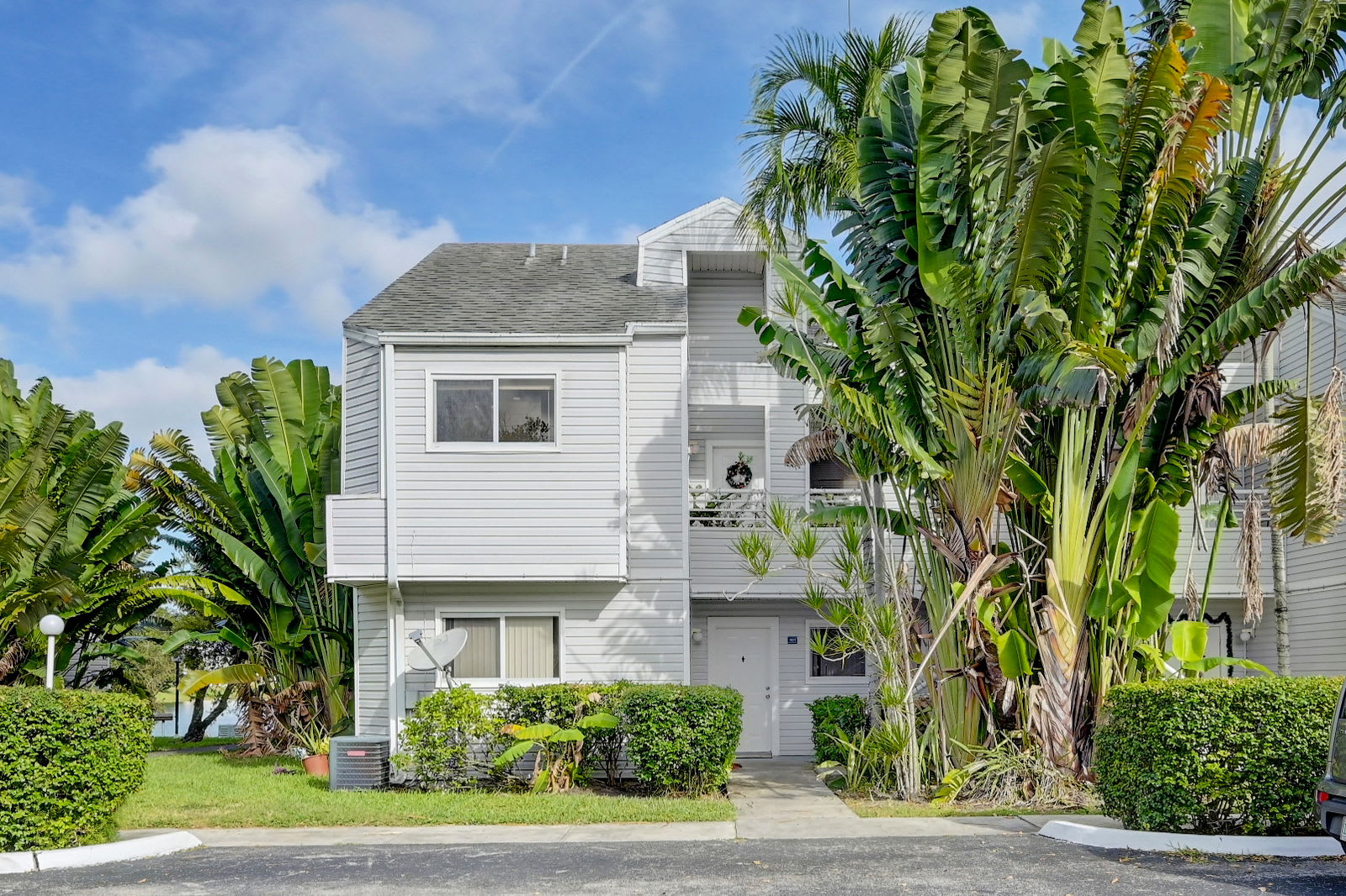 3453 Northwest 44th Street – photo 3