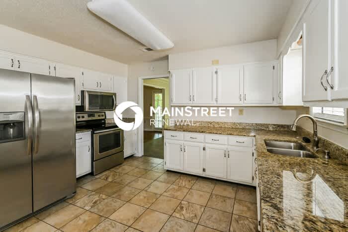 2239 Easton Drive – photo 5