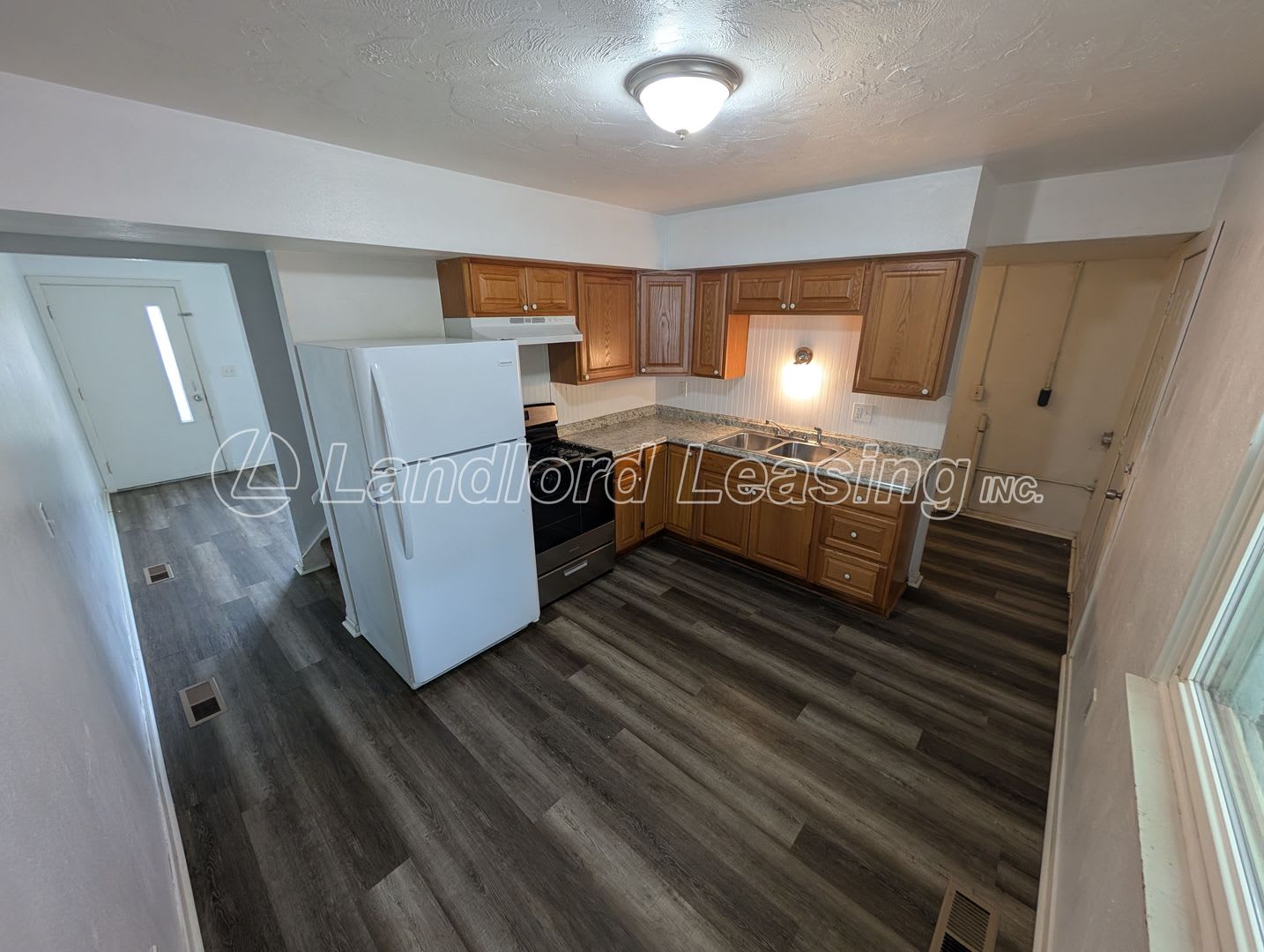 599 Security Deposit Special – photo 4