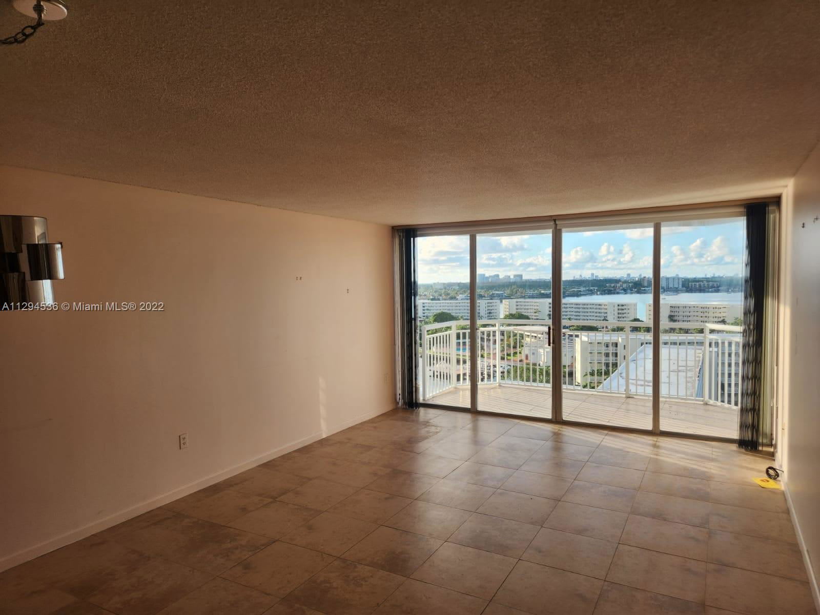 18041 Biscayne Boulevard – photo 4