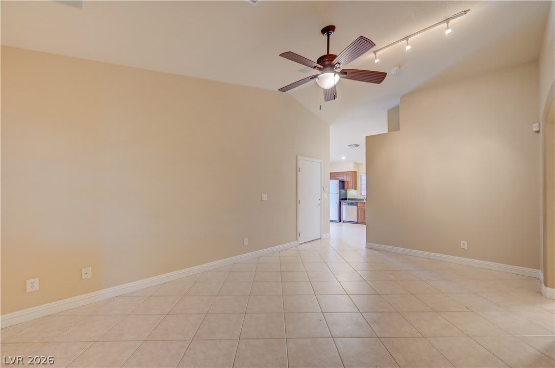 8556 Lakota Street – photo 4