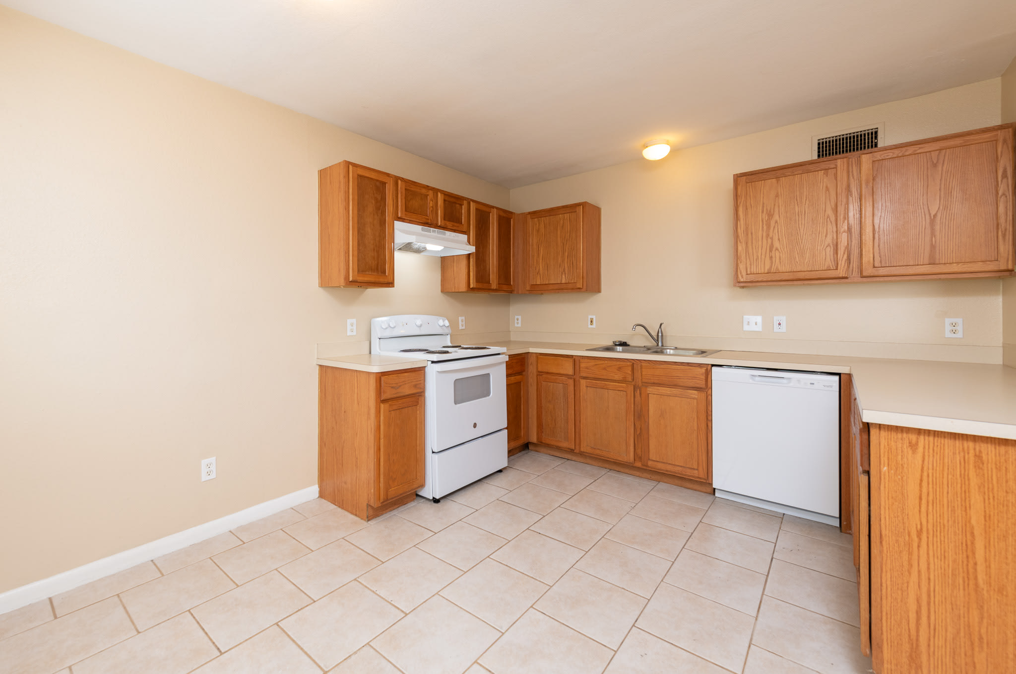 7300 Twin Crest Dr – photo 4