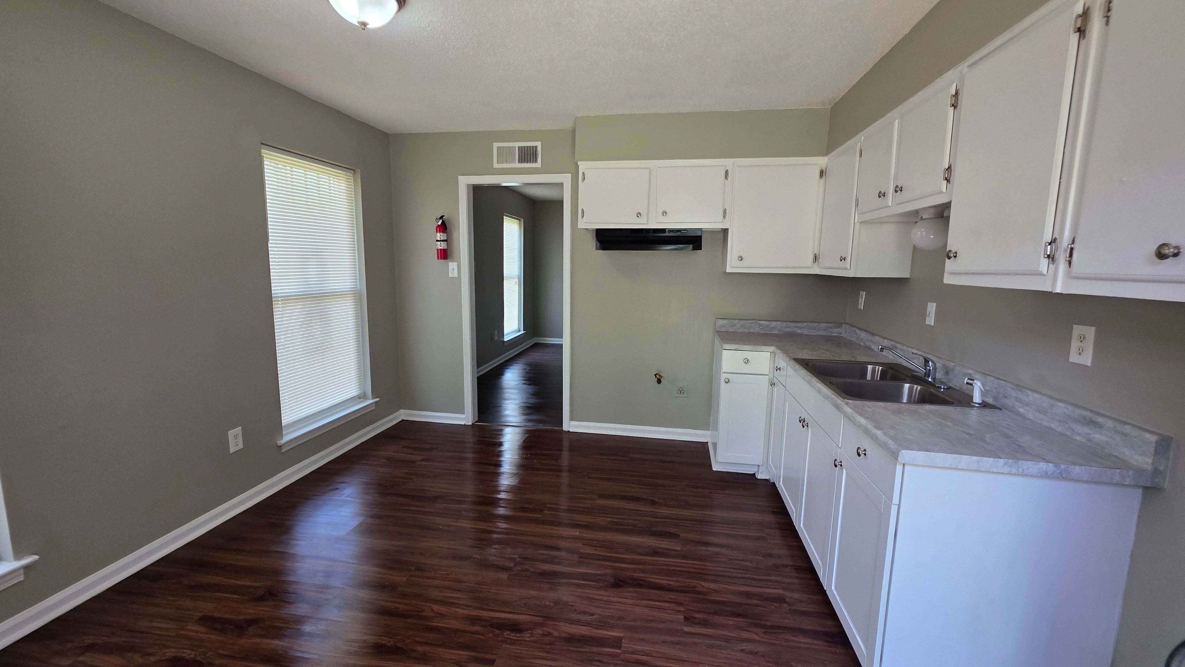 3484 Aaron Rd – photo 5
