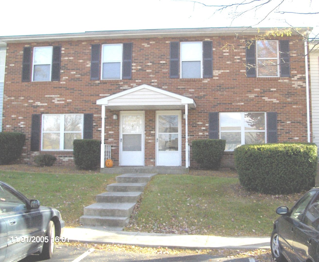 4 Bedroom 2.5 Bath Townhouse – photo 1