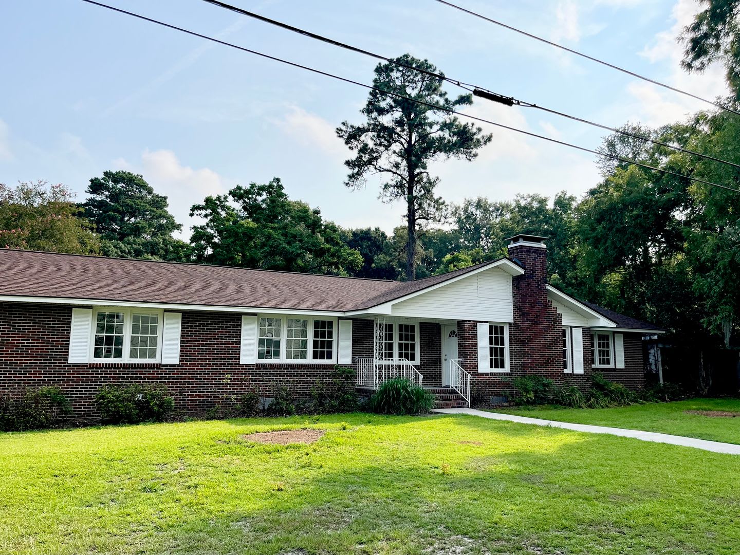 Charming 3 bed, 2 bath on Corner Lot in Old Pooler – photo 2