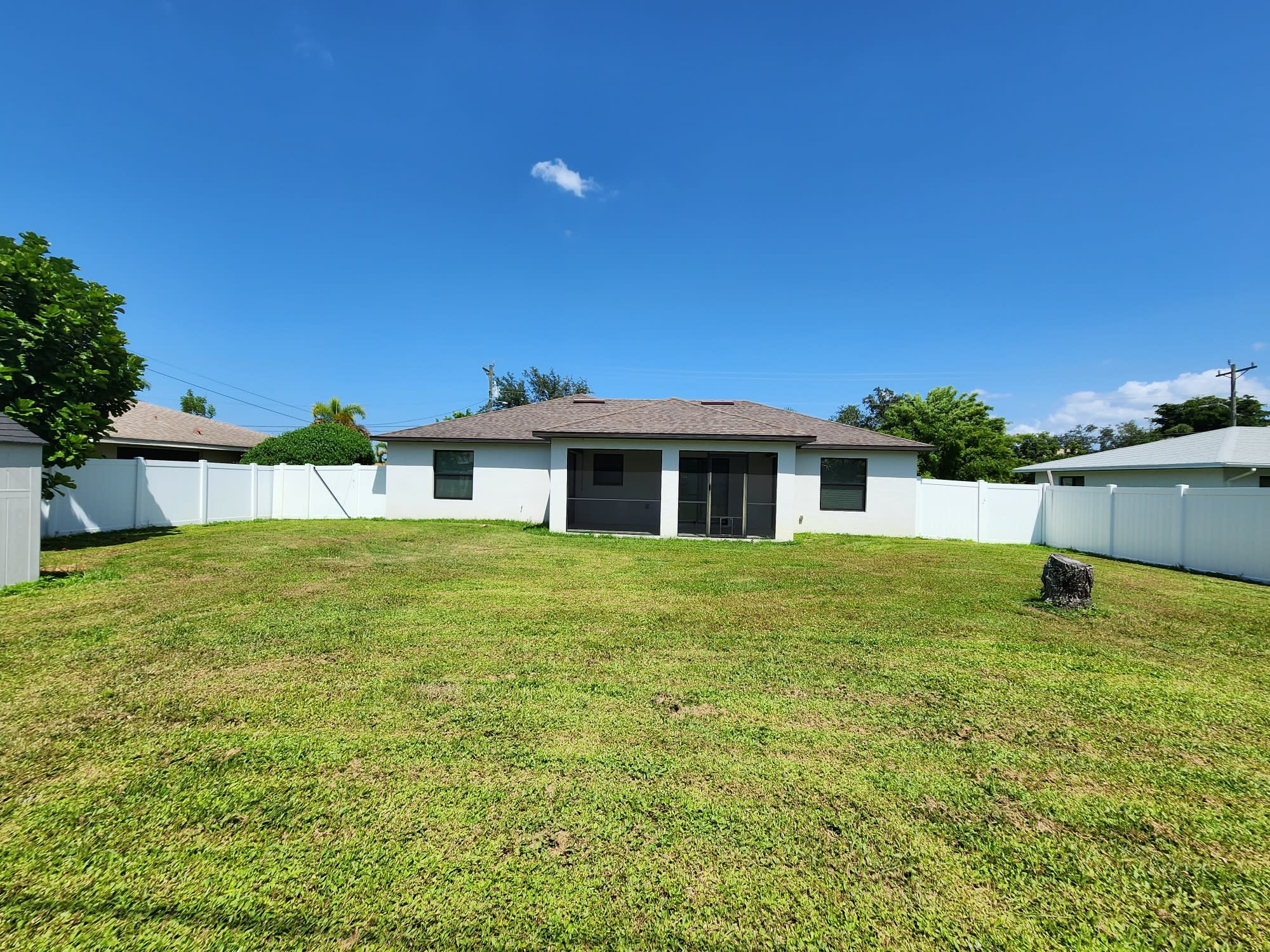 620 Southeast 12th Avenue – photo 2