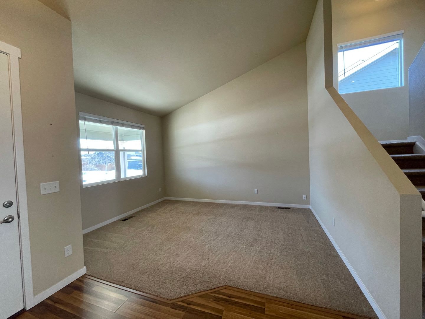 Beautiful 2-Story Home in Quiet Neighborhood! – photo 2