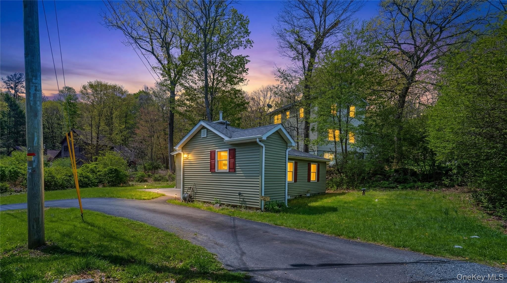 797 Forest Glen Road – photo 2