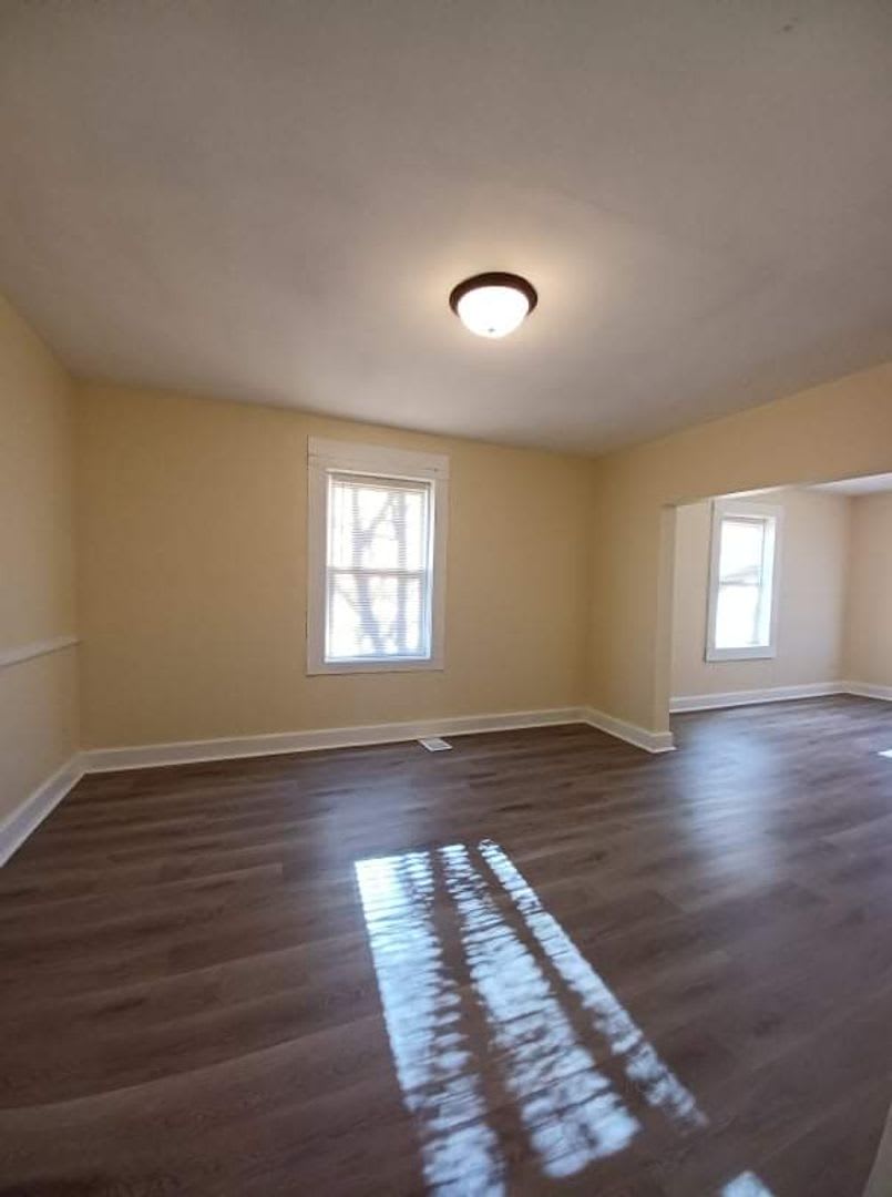 Spacious 5 Bed 2 Bath House – photo 3