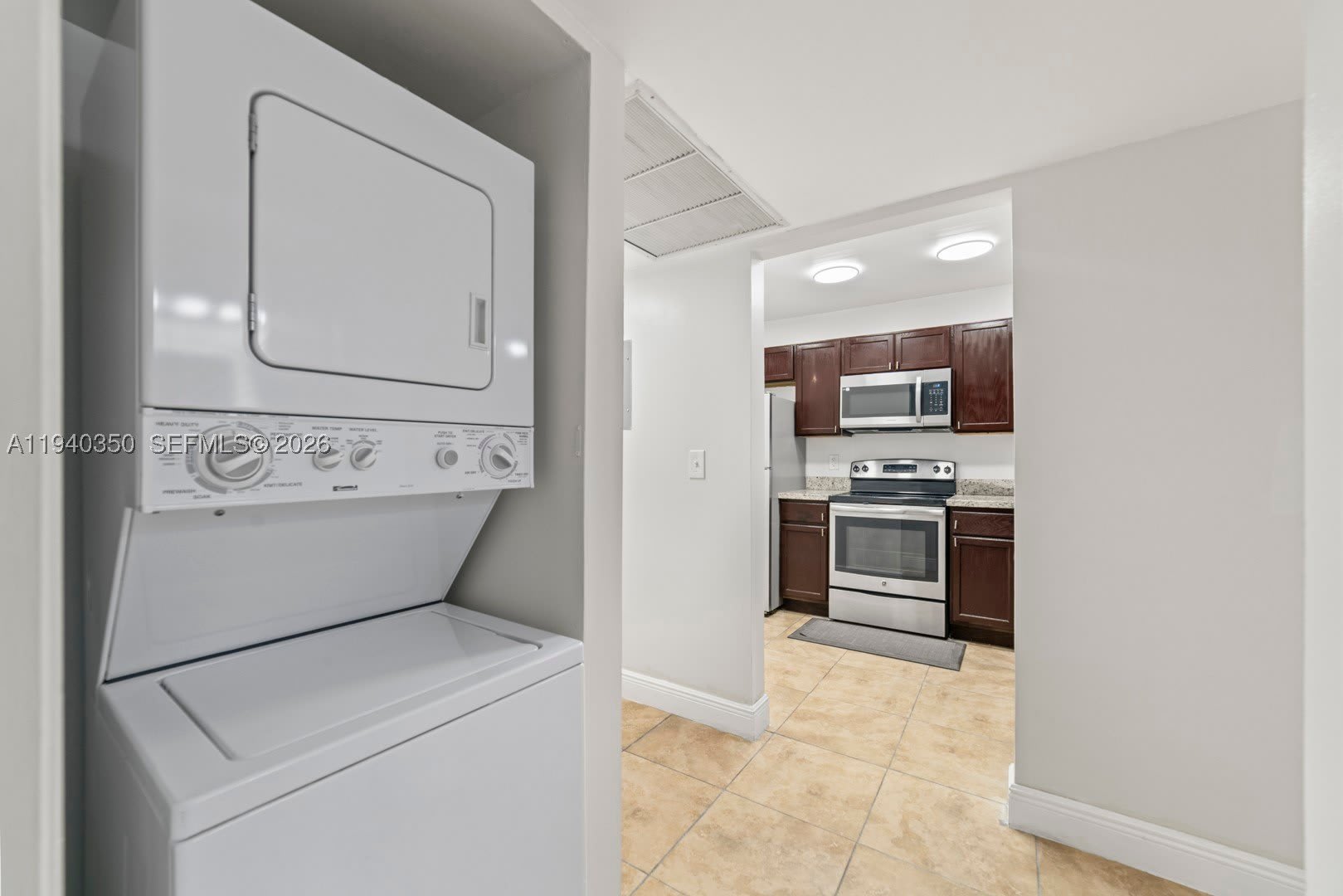 880 Ne 207Th Ter – photo 5