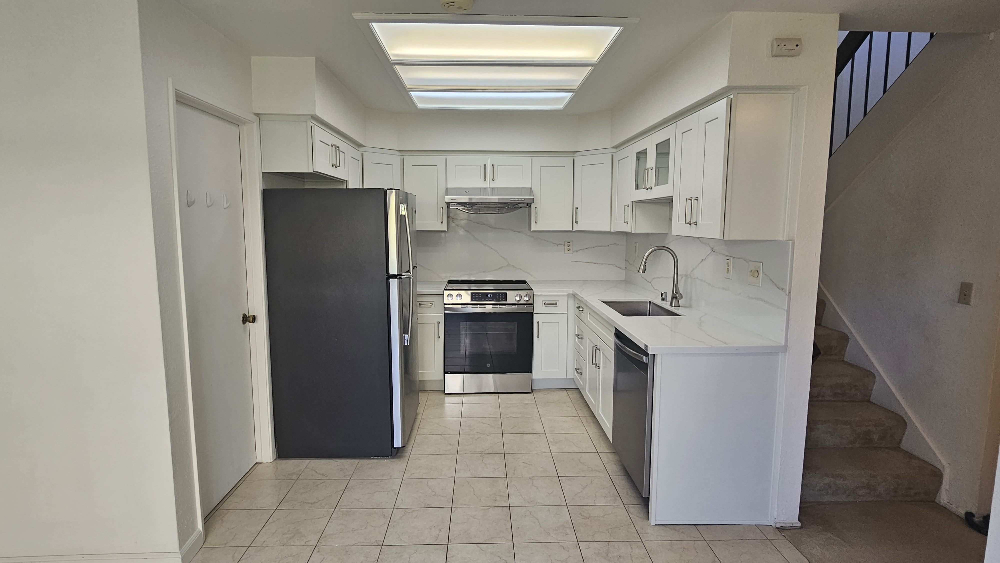 949 Courtland Court – photo 2