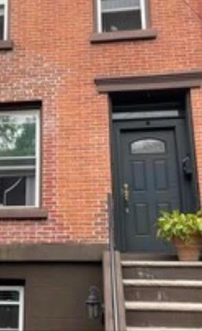 281 Monmouth St – photo 1