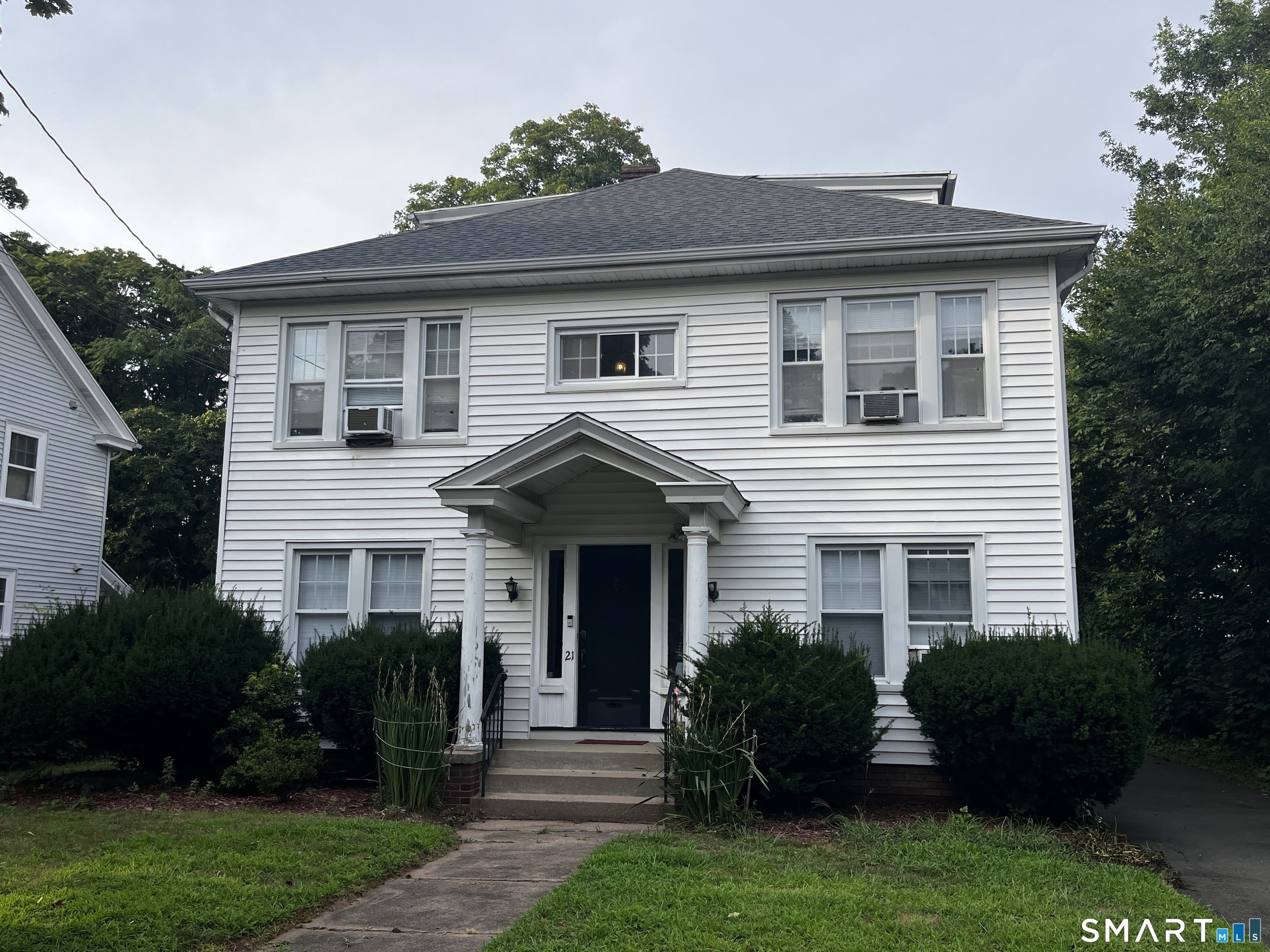 21 Elmwood Road – photo 1