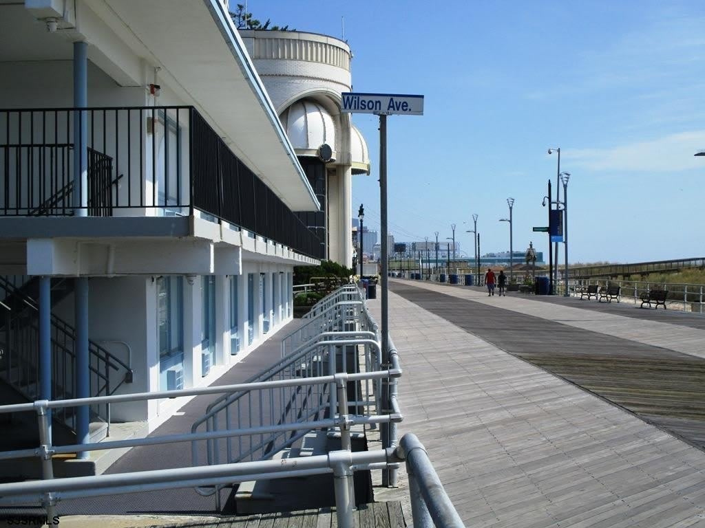 3501 Boardwalk – photo 5