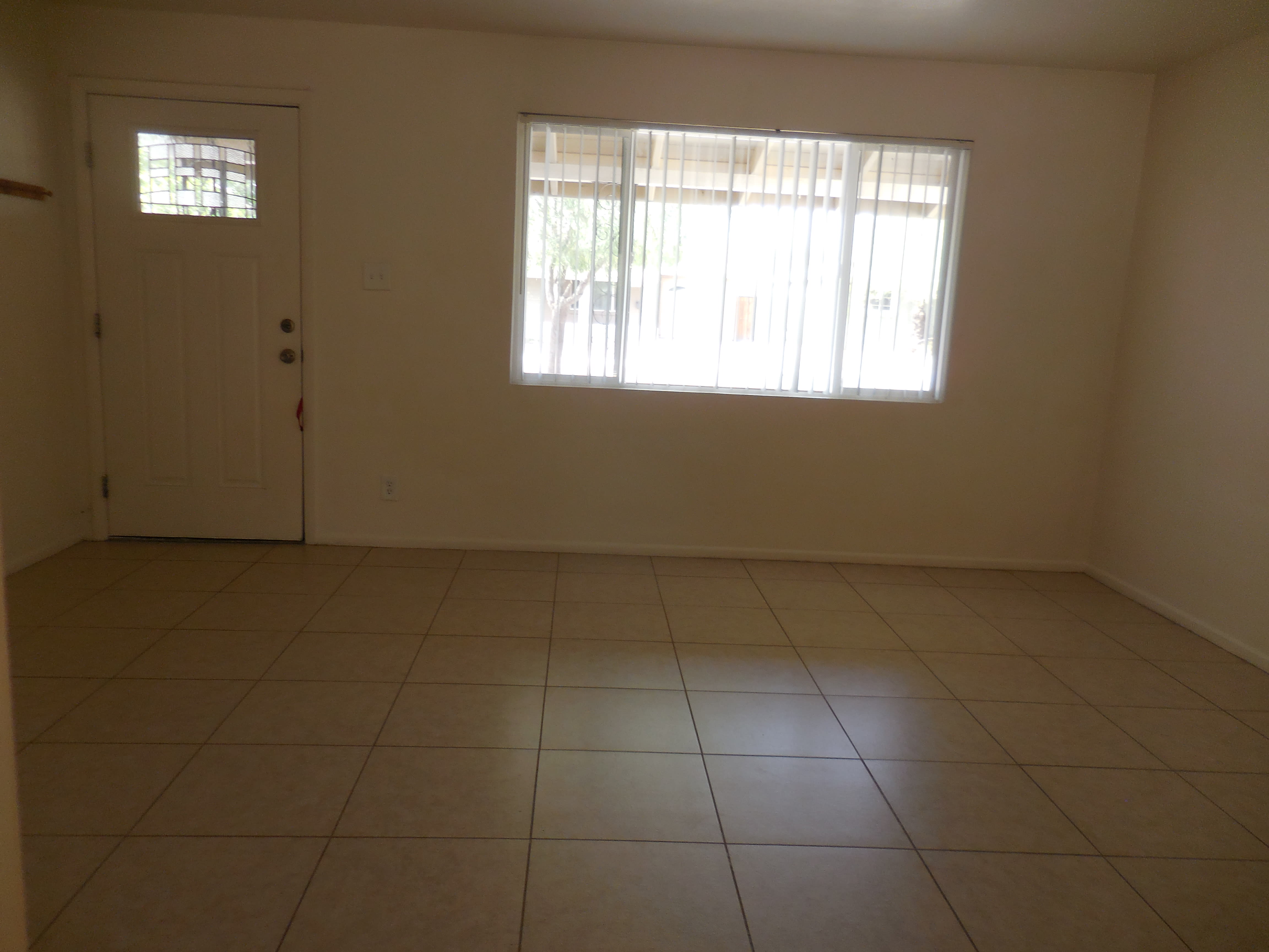 1305 E Don Carlos Ave – photo 5