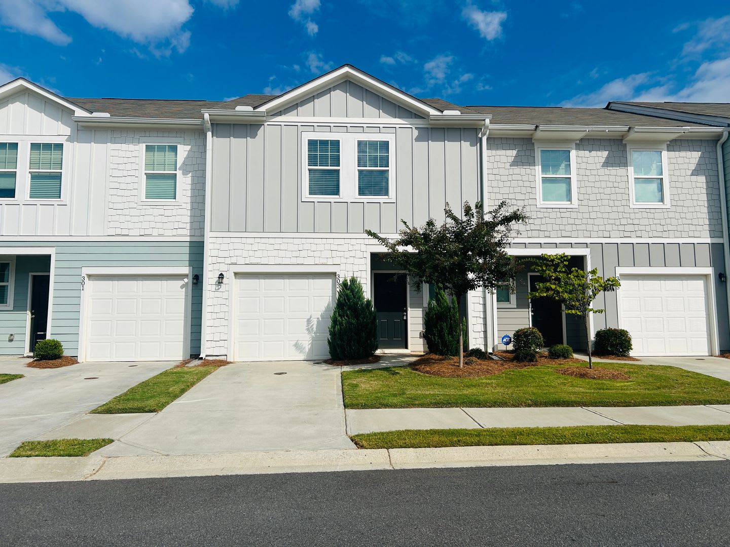 Move In Special 500 Off 1St 2 Months With A 9 15 Move In Date Or Sooner Welcome Home Beautiful 3 Bedroom 2 5 Bathroom Townhome Located In Cartersville Must See – photo 1
