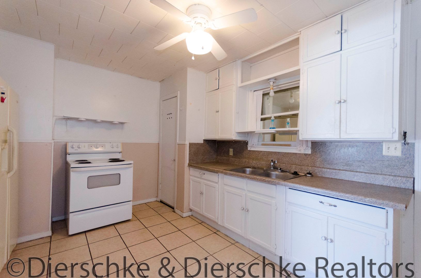 Cute, affordable 2 bedroom 1 bath house COMING SOON! – photo 5