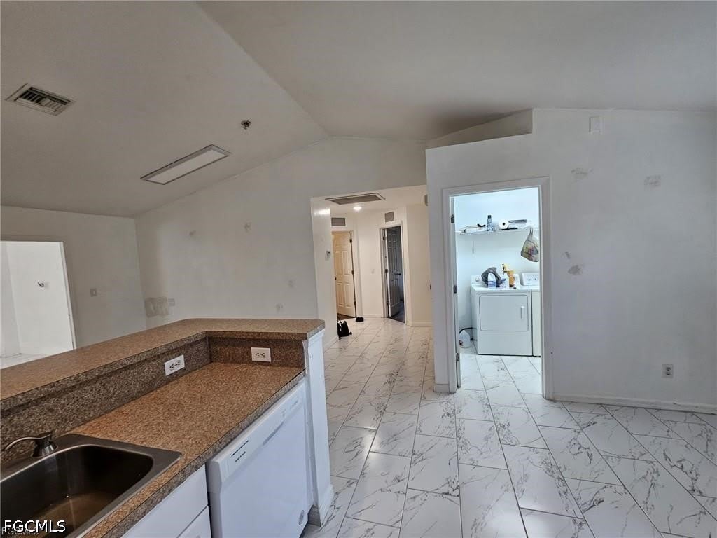 3005 40th Street W – photo 5