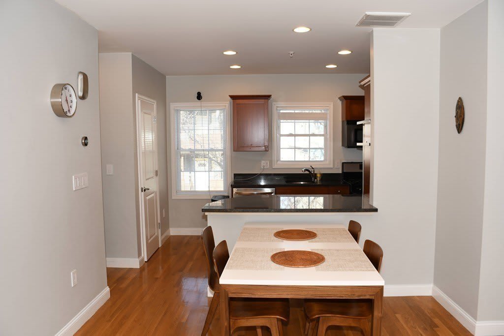 280 River St – photo 5