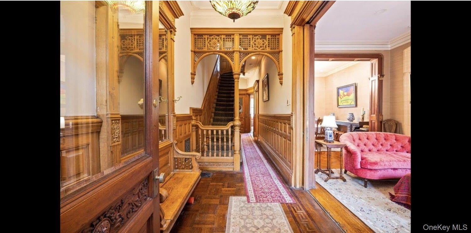 329 CONVENT Avenue – photo 2