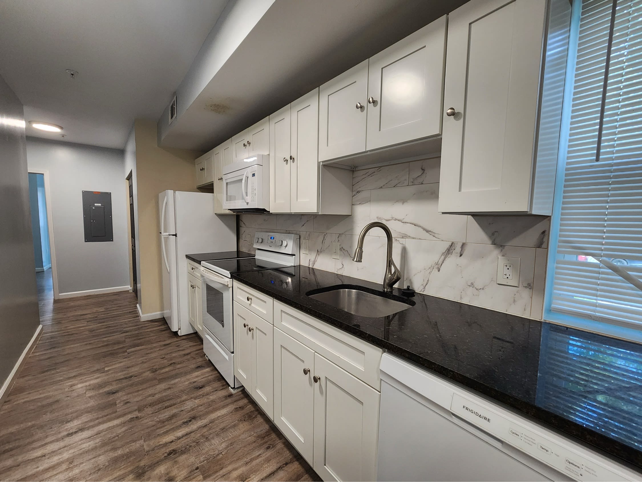 1729 Saint Paul Street – photo 4