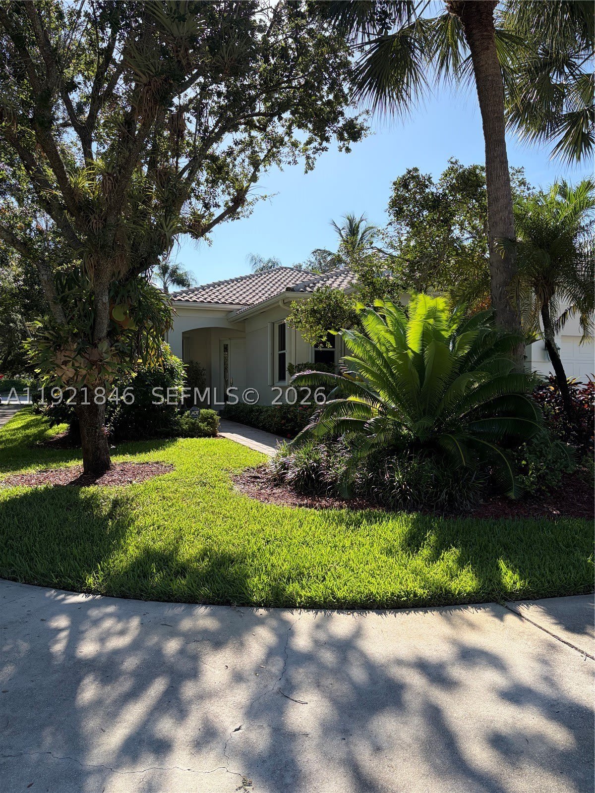 2518 Bay Pointe Ct – photo 1