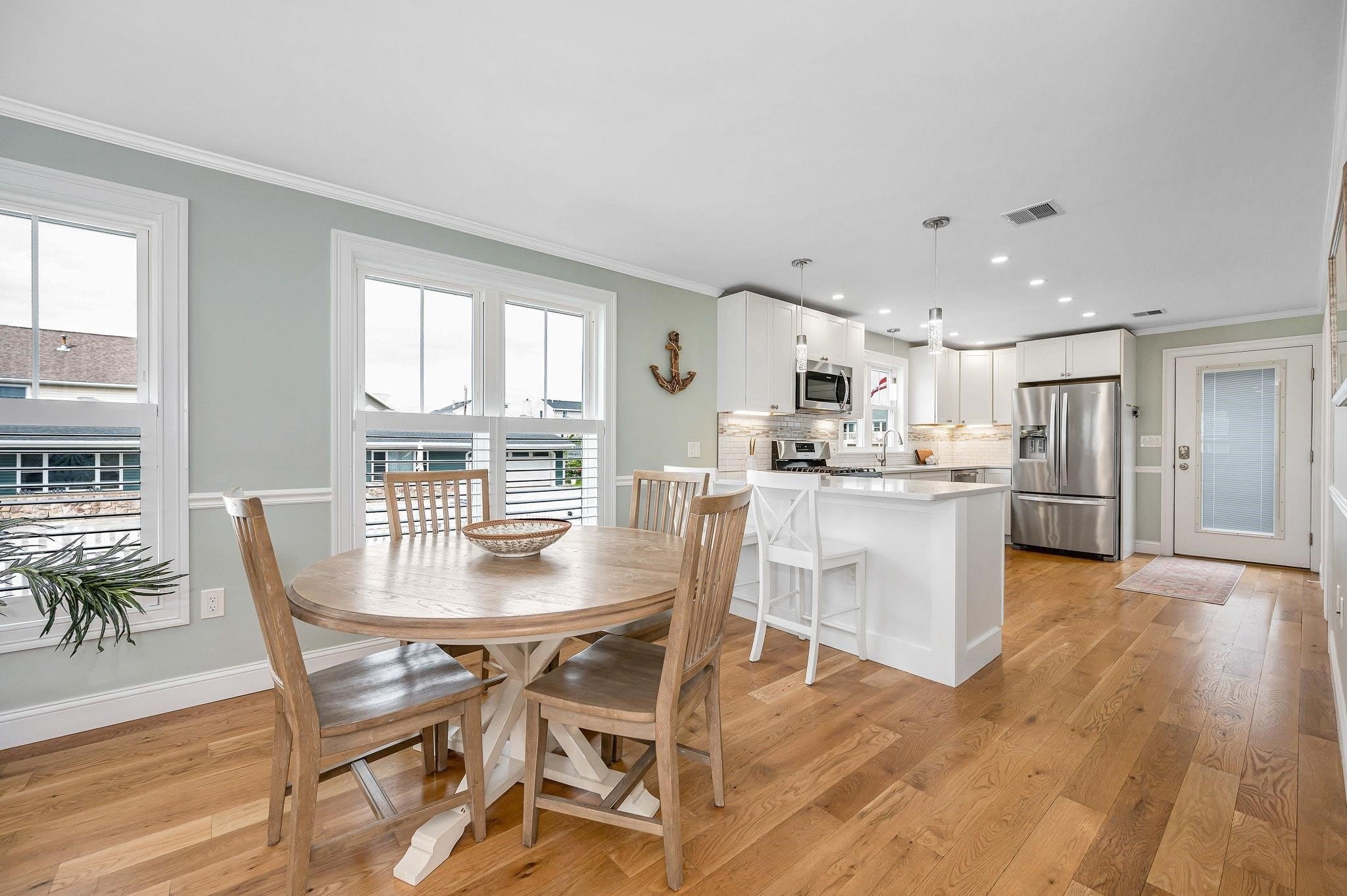352 Portsmouth Avenue – photo 5