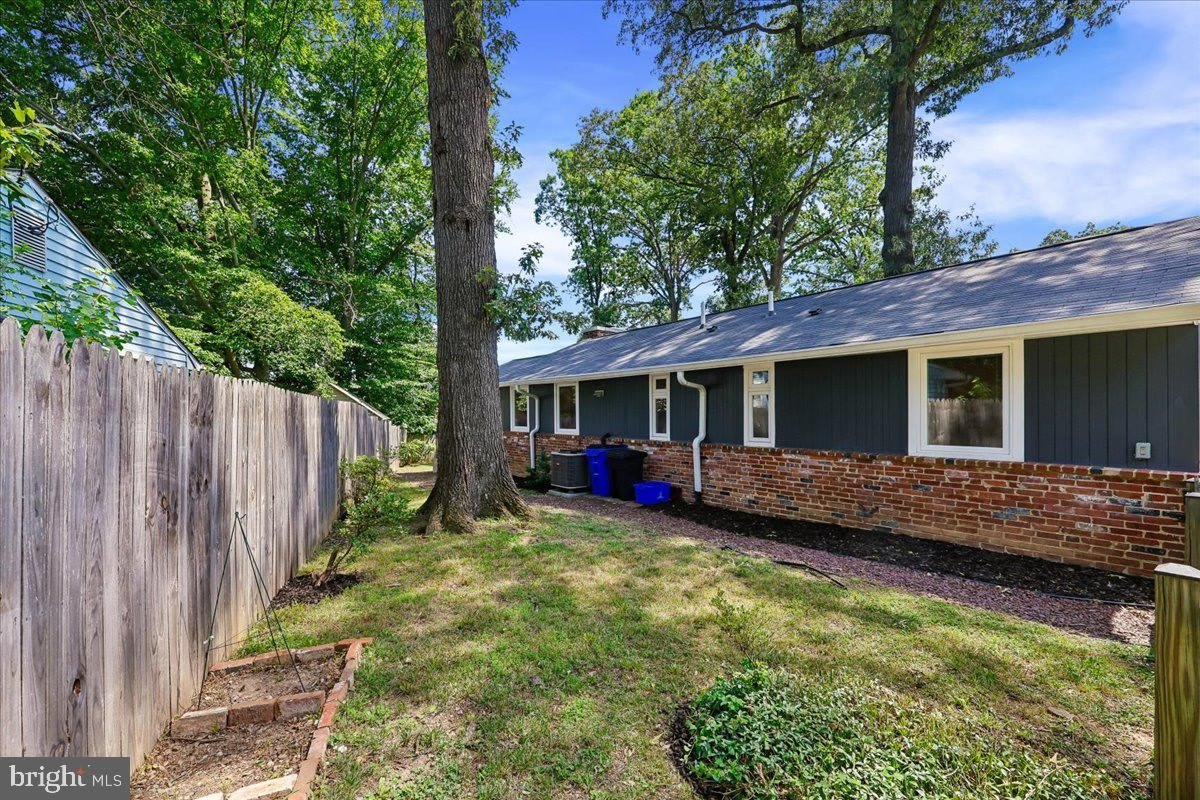 8407 Tahona Drive – photo 5