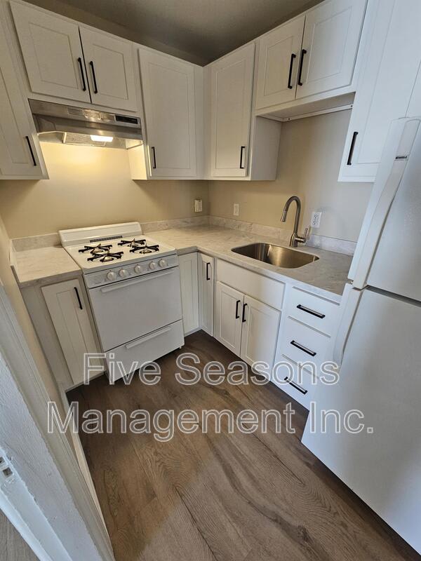 100-2 North Champlain Street – photo 4