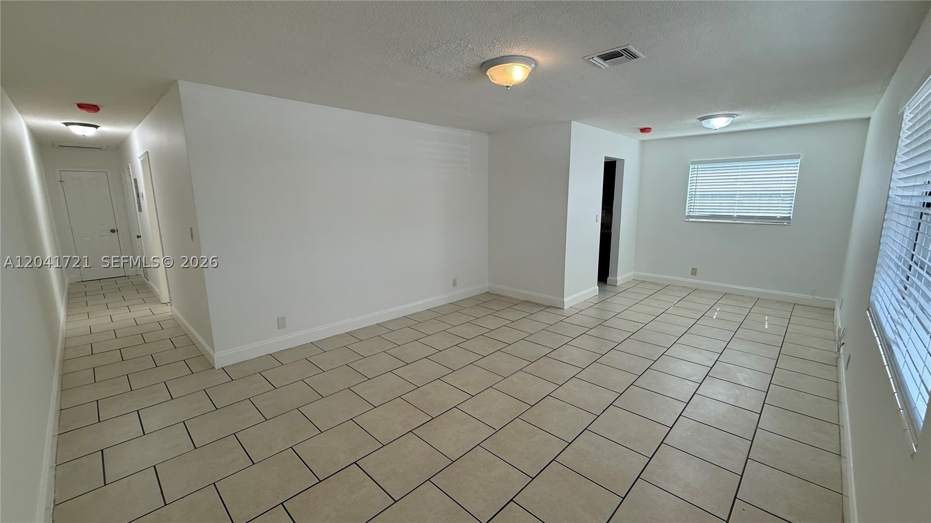 6421 NW 20th Ct – photo 4