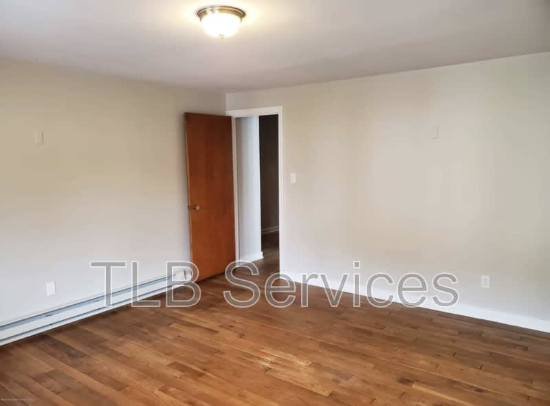 1310 Pittston Avenue – photo 4